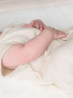 Baby’s Only - kevytunipussi Breeze, warm linen 3-6kk